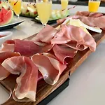 Calatabarca לינה וארוחת בוקר