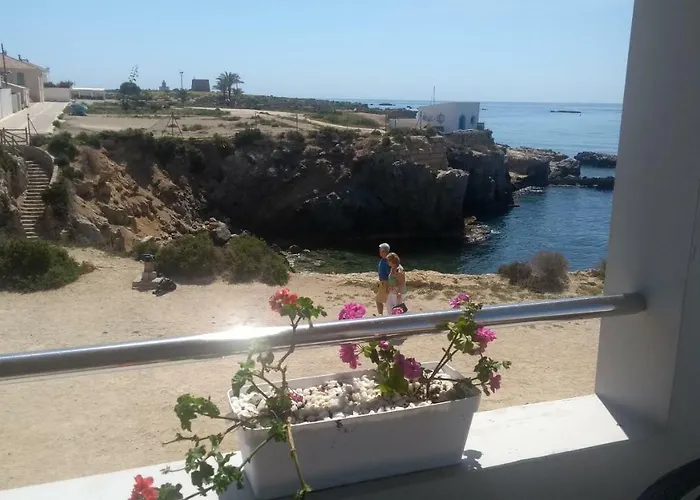 Bed and Breakfast Calatabarca 4*